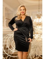 Elegantné velúrové šaty so zlatým lemovaním čierne (792) Elegantné velúrové šaty so zlatým lemovaním čierne (792)
