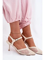 Idira Světle béžové sandály s síťkou na podpatku pletené Idira Světle béžové sandály s síťkou na podpatku pletené