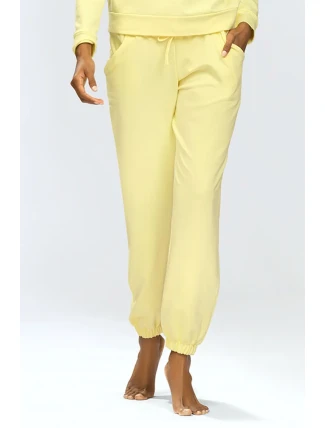 Dkaren Venezia farba:žltá