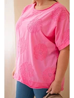 Dámska bavlnená blúzka Plus size s vyšívanými kvetmi ružová Dámska bavlnená blúzka Plus size s vyšívanými kvetmi ružová