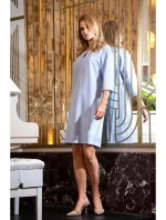 S394 Voľné šaty s výstrihom s kľúčovou dierkou - svetlomodré