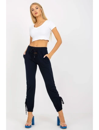 Teplákové nohavice model 167083 Relevantnosť Teplákové nohavice model 167083 Relevantnosť