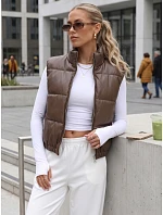 Krátka dámska vesta z ekologickej kože, hnedá, FashionStreet TY5732 Krátka dámska vesta z ekologickej kože, hnedá, FashionStreet TY5732