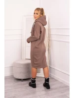 Šaty s kapucňou a bočným rázporkom mocca
