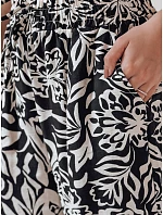 Dámske nohavice zo širokej tkaniny TROPICAL SUN black FashionStreet UY2634 Dámske nohavice zo širokej tkaniny TROPICAL SUN black FashionStreet UY2634