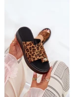 Klapki Damskie Na Platformie I Niskim Koturnie Z Ozdobnym Detalem Panterka Brązowe Saqesse