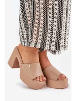 Damskie Klapki Z Eko Skóry Na Słupku I Platformie Khaki Tamirella