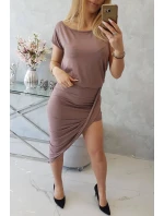 Asymetrické šaty cappuccino