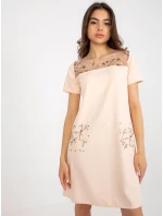 LK SK 506790 šaty.45 broskýň LK SK 506790 šaty.45 broskýň