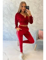 Velúrová súprava s nápisom Queen red