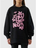 Dívčí tepláková mikina bez zapínání a s kapucí 4F - černá Dívčí tepláková mikina bez zapínání a s kapucí 4F - černá