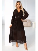 414-11 KLARA plisované elegantné midi šaty s opaskom a výstrihom - čokoládové