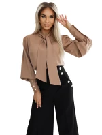 578-1 Jedinečná blúzka s dlhými rukávmi, viazaním a gombíkmi - karamelová farba - moka pena
