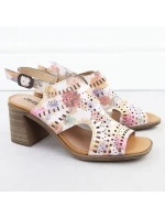 Dámske kvetinové ažurové sandále na podpätku Jezzi 24125 Dámske kvetinové ažurové sandále na podpätku Jezzi 24125