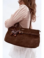 Kožená kabelka z imitace semiše přívěšek jezevčík čokoládová Noellea