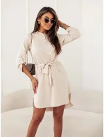 Elegantné béžové šaty s otvoreným výstrihom (013) Elegantné béžové šaty s otvoreným výstrihom (013)