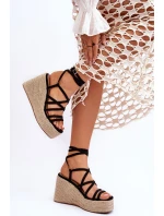 Skórzane Sandałki Na Koturnie Czarne Margaritt