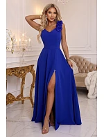 643-8 Elegantné večerné maxi šaty s rozparkom a ružami – chrpa 643-8 Elegantné večerné maxi šaty s rozparkom a ružami – chrpa