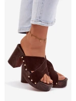 Dámské sandály na podpatku se zlatými přezkami Čokoládové Nerelle