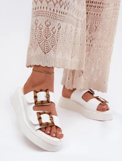 Eko Skórzane Klapki Damskie Na Platformie Z Klamrami Białe Xanivia