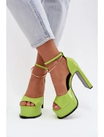 Lakované dámské sandály na podpatku a platformě Zelené Horvia