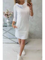 Šaty s kapucňou a vreckami biele