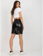 Dámska sukňa LK SD 507827.88 čierna - FPrice Dámska sukňa LK SD 507827.88 čierna - FPrice