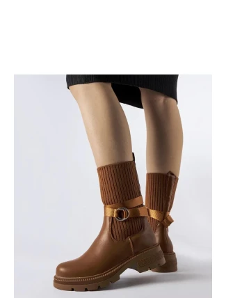 Topánky na podpätku model 206486 Solea Topánky na podpätku model 206486 Solea