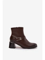 Kožené dámské boty na podpatku s přezkou Zazoo 60562 hnědé Kožené dámské boty na podpatku s přezkou Zazoo 60562 hnědé