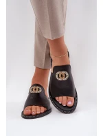Eleganckie Skórzane Klapki Damskie Z Ozdobą Zazoo 3008 Czarne