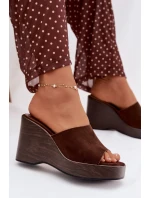 Ženské pantofle na platformě čokoládové Ravelia