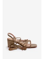 Wiązane Sandały Na Niskim Obcasie Ozdobione Ćwiekami Zielone Chrisele