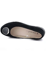 Dámske kožené čižmy na podpätku čierne Vinceza 95412