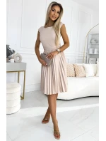 311-14 LILA Plisované šaty s krátkymi rukávmi a opaskom - BEACH