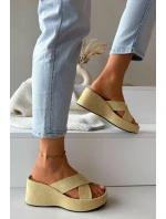 Dámské pantofle na platformě z ekocrézu žluté Calorine