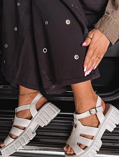 Dámske kožené sandále na platforme s vážkou Vinceza 79627 Beige