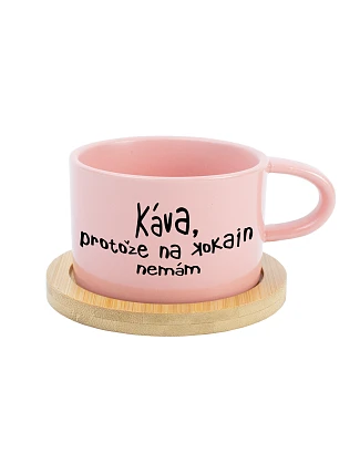 KÁVA, KEĎŽE NEMÁM KOKAÍN - ružový hrnček s makrónkou 200 ml KÁVA, KEĎŽE NEMÁM KOKAÍN - ružový hrnček s makrónkou 200 ml