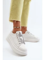 Skórzane Sneakersy Damskie Na Platformie GOE NN2N4033 Białe
