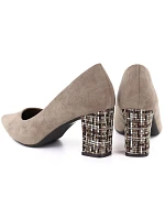 Dámske semišové lodičky na ihlovom podpätku svetlohnedej farby Sergio Leone PB414