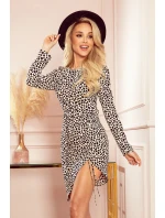 Asymetrické dámske šaty s panterovým vzorom, nariasením a záložkami 352-1 Asymetrické dámske šaty s panterovým vzorom, nariasením a záložkami 352-1
