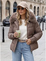 Dámska prešívaná bunda s kožušinovou kapucňou, béžová, FashionStreet TY5893 Dámska prešívaná bunda s kožušinovou kapucňou, béžová, FashionStreet TY5893