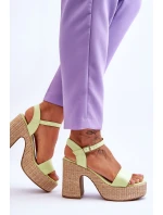 Wygodne Zamszowe Sandały Na Masywnym Słupku Jasnozielone Elishia