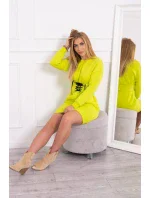 Zateplené šaty s ozdobným pásikom pistácie