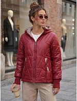 Dámska prešívaná prechodná bunda s kapucňou, vínová, FashionStreet TY5785 Dámska prešívaná prechodná bunda s kapucňou, vínová, FashionStreet TY5785