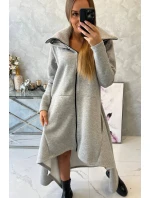Zateplené šaty s dlhšími bokmi šedej
