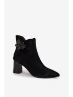 Semišové čižmy na podpätku so zdobením D&A CR52-686 Black Semišové čižmy na podpätku so zdobením D&A CR52-686 Black