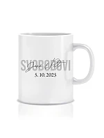 Personalizovaný klasický biely keramický hrnček s objemom 300 ml s menami novomanželov