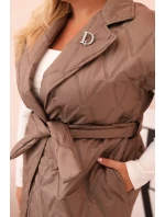 Dámska prešívaná vesta s opaskom a golierom Fango Plus Size