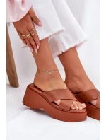 Klapki Damskie Na Platformie I Koturnie Camel Nelithraea