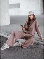 Dámska tepláková súprava v cappuccino farbe od FashionStreet AY1209 Dámska tepláková súprava v cappuccino farbe od FashionStreet AY1209